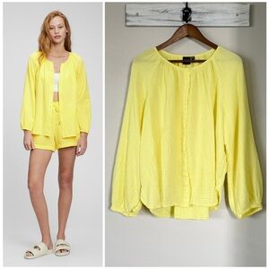 GAP XXL Lightweight Crinkle Gauze Boatneck Button Front Top in Active Yellow